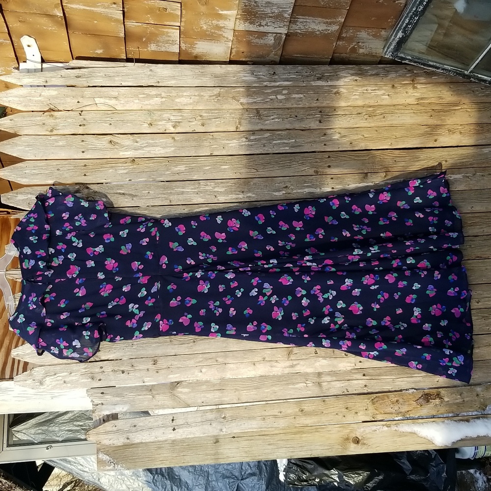 DKNY BLUE FLORAL SMOCKED FLYAWAY SLEEVES DRESS Size 2